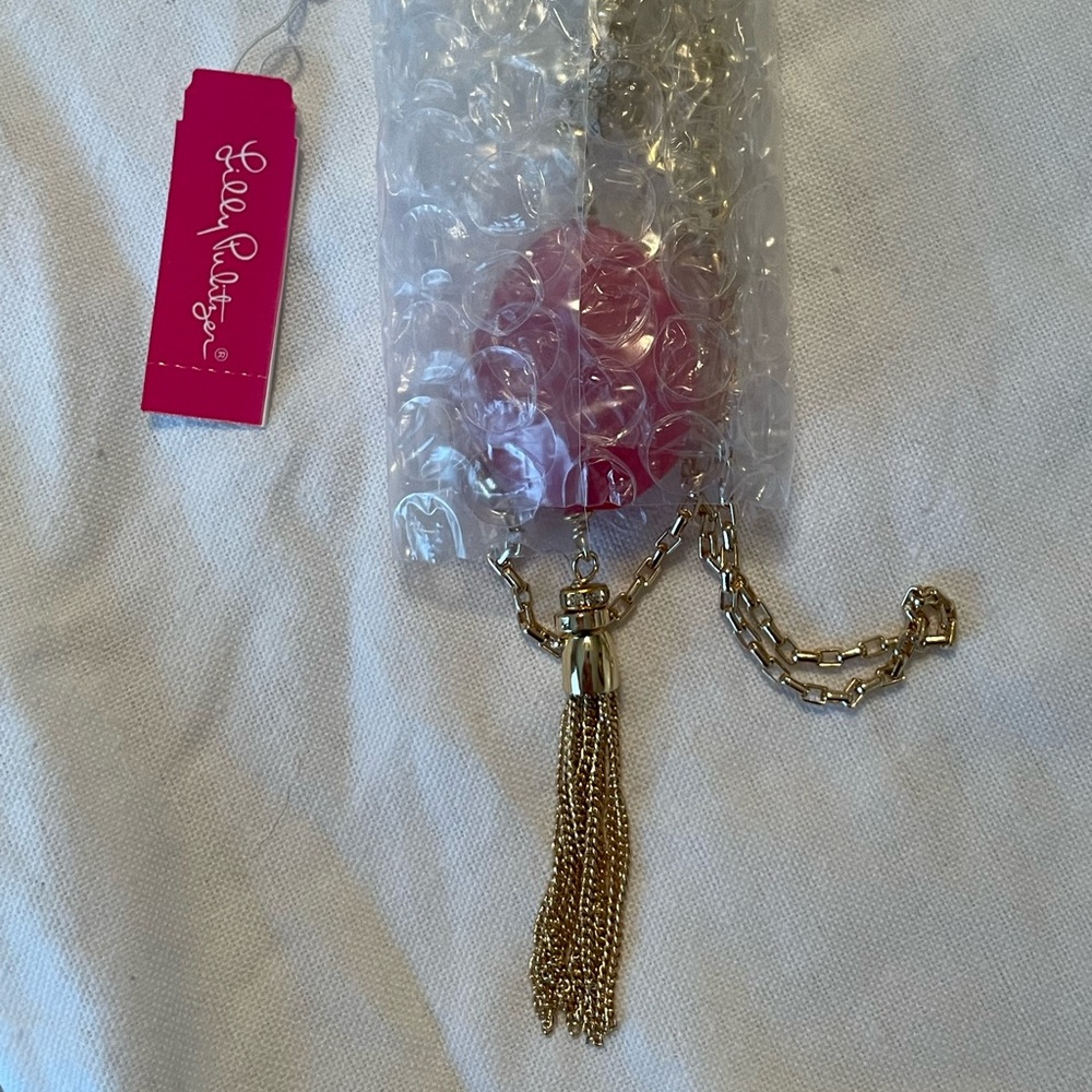 Lilly Pulitzer pink pendant necklace